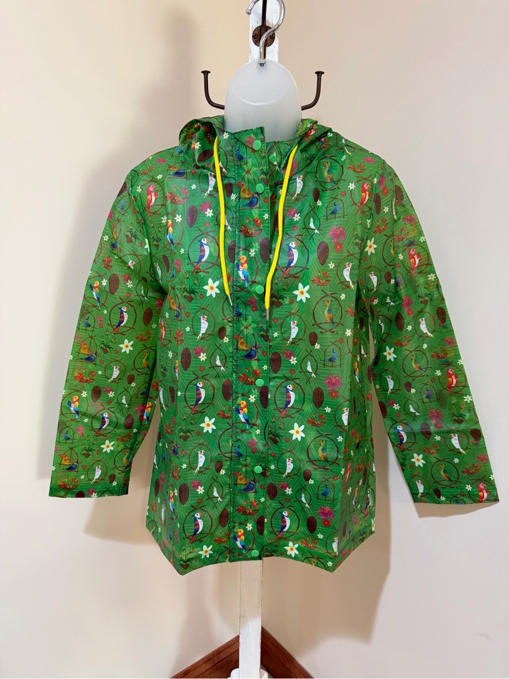 NEW DISNEY PARKS ENCHANTED TIKI ROOM TROPICAL BIRDS RAIN JACKET GREEN SIZE SMALL